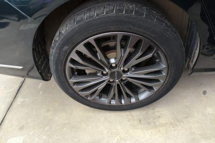 Used Dongfeng Aeolus Yixuan MAX 2021 1.5T Super-Powered Dad Edition
