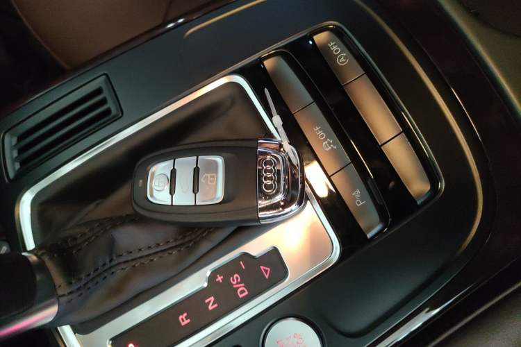 Used Audi A4L 2016 35 TFSI Collection Edition S line Comfort Model
