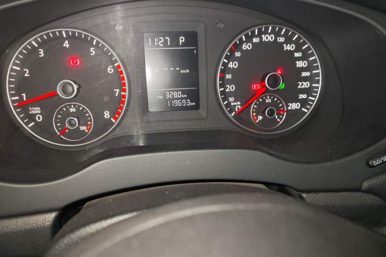 Used Volkswagen Sagitar 2012 1.4TSI Automatic Fashion Edition
