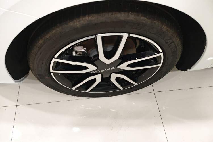 Used Roewe D6 2025 450km Deluxe Edition