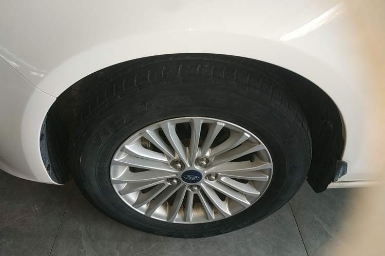 Used Ford Escort 2017 Revised Version 1.5L Automatic Comfort Edition Exterior 4