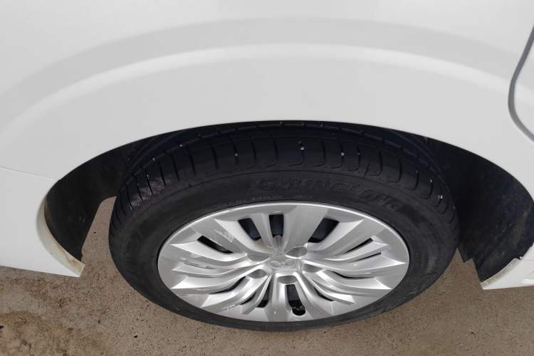 Used Wuling Jiachen 2022 1.5L Manual Enjoyment Elite Model
