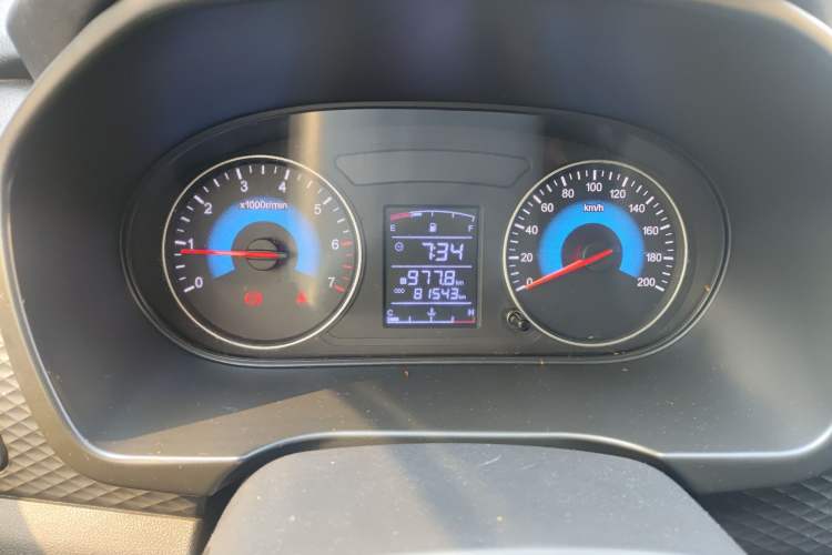 Used Dongfeng Fengon 330 2018 1.5L 330S Premium Edition DK15 Instrument Cluster