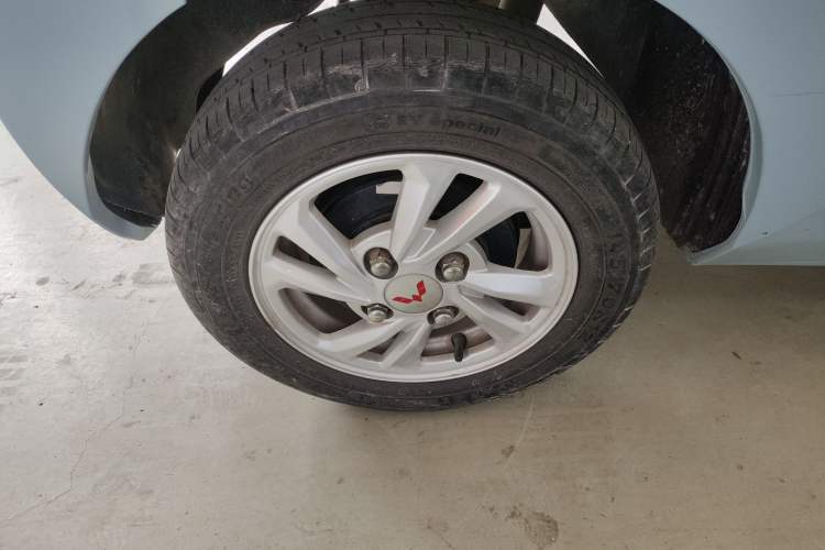 Used Wuling Hongguang MINIEV 2020 Freedom Version Lithium Iron Phosphate Exterior 5