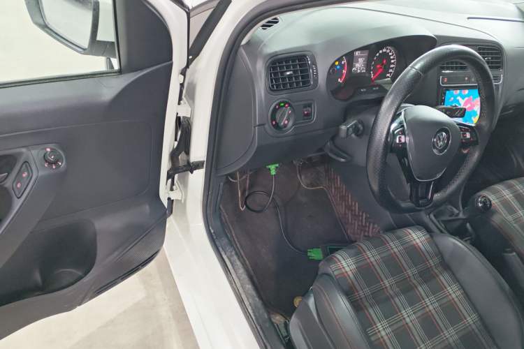 Used Volkswagen Polo 2018 1.5L Manual Drive-Comfort Model