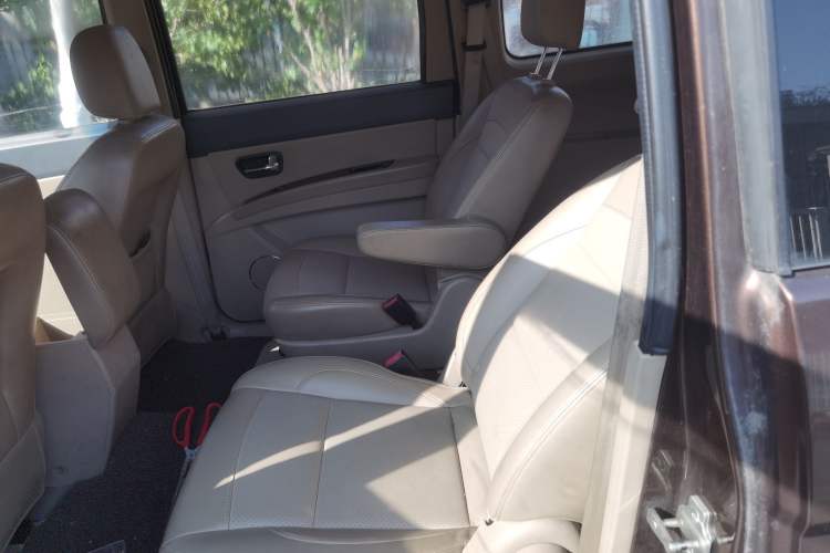 Used Wuling Hongguang 2014 1.2L S Comfort Model China IV