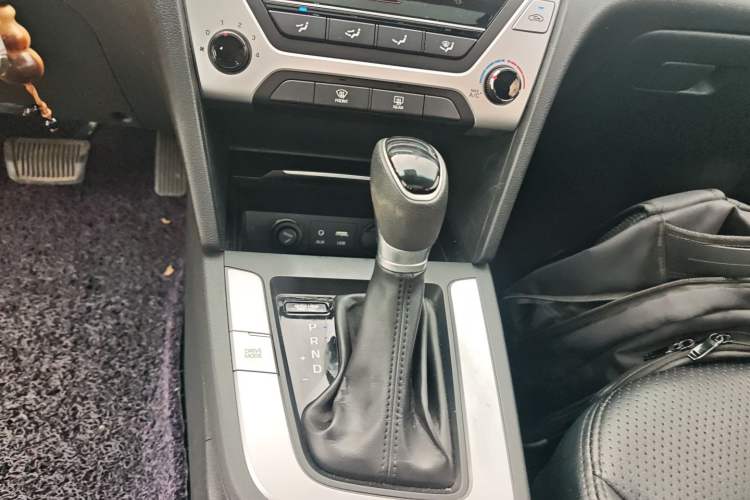 Used Hyundai Elantra (6th Generation / Lingdong) 2016 1.6L Automatic ZhiXuan – Elite Version
