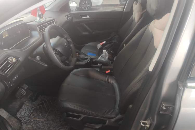 Used Peugeot 308 2016 1.6L Automatic Fashion Edition