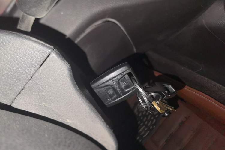 Used Wuling Hongguang V 2022 1.5L Jingqu Version Hydraulic Power Steering LAR
