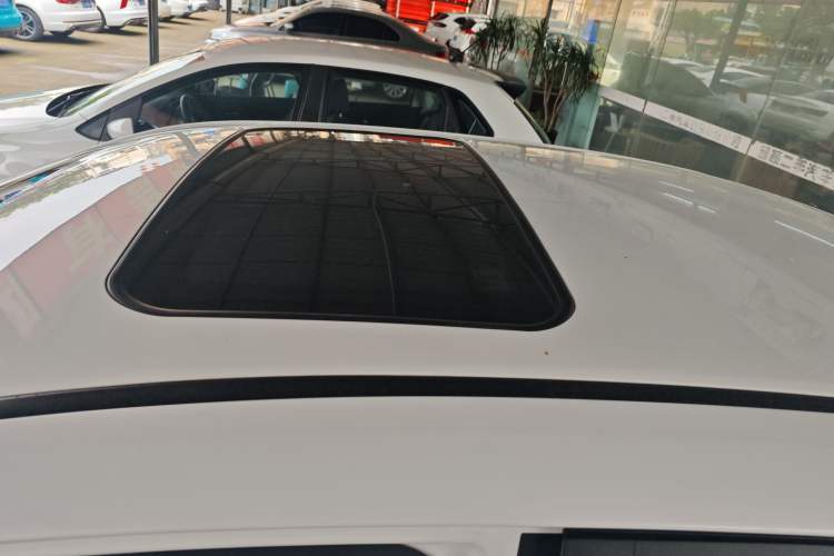 Used BYD Qin 2019 1.5L Automatic Prestige Model Roof