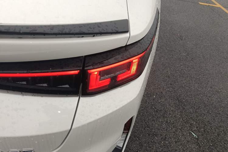 Used CHANGAN NEVO A05 2025 Truly Delicious Edition 145 Beyond-Grade Version Right Rear Taillight