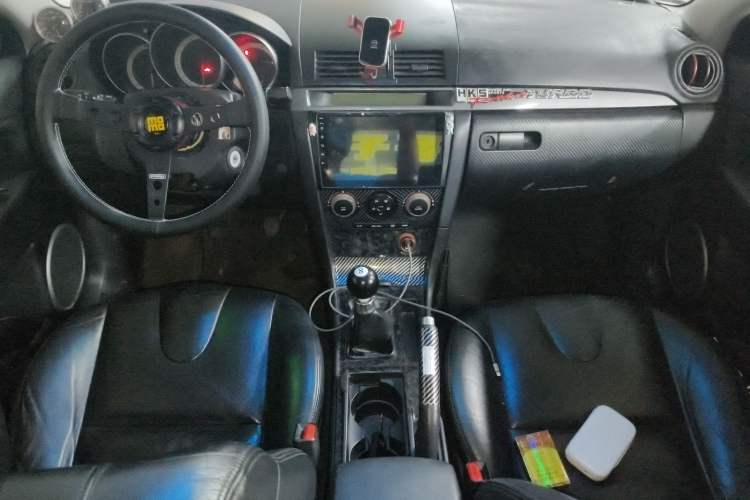 Used Mazda 3 2006 2.0L Manual Standard Edition Center Console