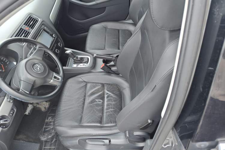 Used Volkswagen Sagitar 2014 Revised Version 1.6L Automatic Comfort Edition
