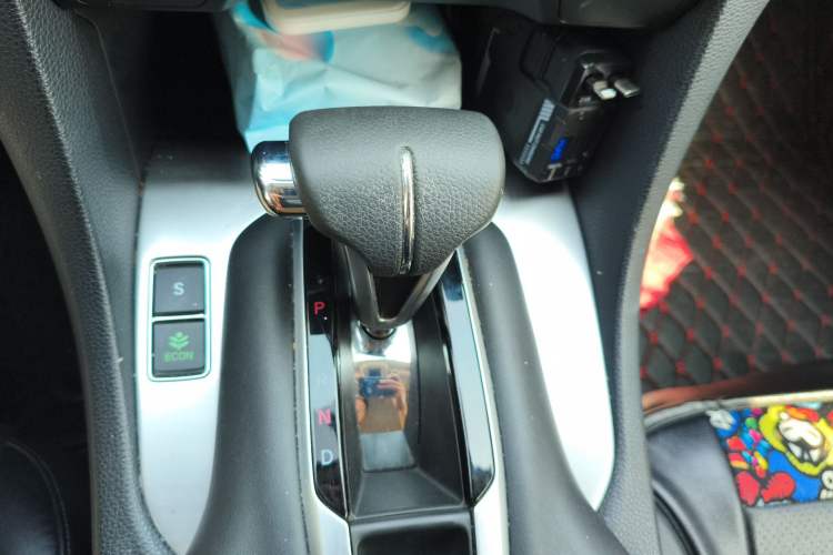 Used Honda Avancier 2017 240TURBO Two-Wheel Drive Elite Edition Gear Lever