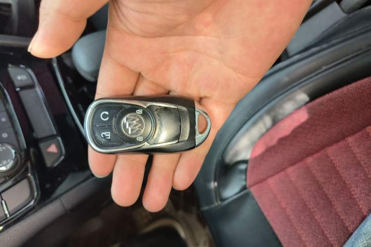 Used Buick Encore 2017 18T Automatic Two-Wheel Drive Urban Elite Model