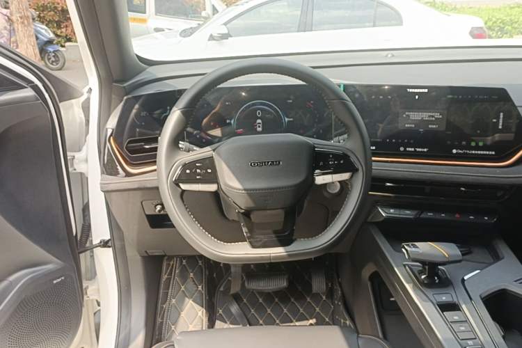 Used CHANGAN OSHAN X5 PLUS 2023 Revised 1.5T DCT Excellence Edition Steering Wheel