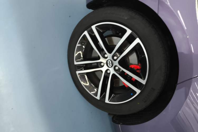 Used Hima AITO M5 2024 Extended-Range Max RS Four-Wheel Drive Advanced Intelligent Driving Version Exterior 5