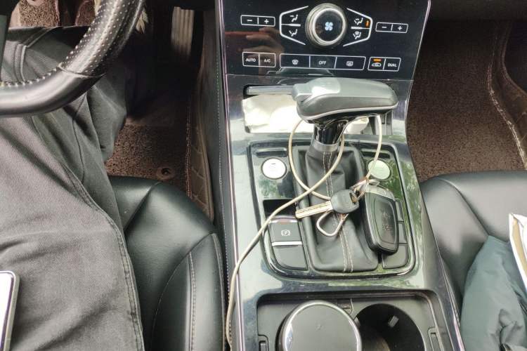 Used Hongqi H5 2019 30TD Dynamic Edition