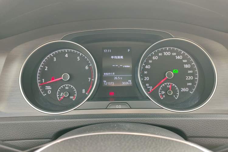 Used Volkswagen Golf 2015 1.4TSI Automatic Luxury Model Instrument Cluster