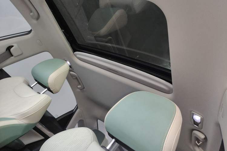 Used Geely Auto Emgrand L HiP 2022 1.5TD-DHT Pro 100KM Super Rui
