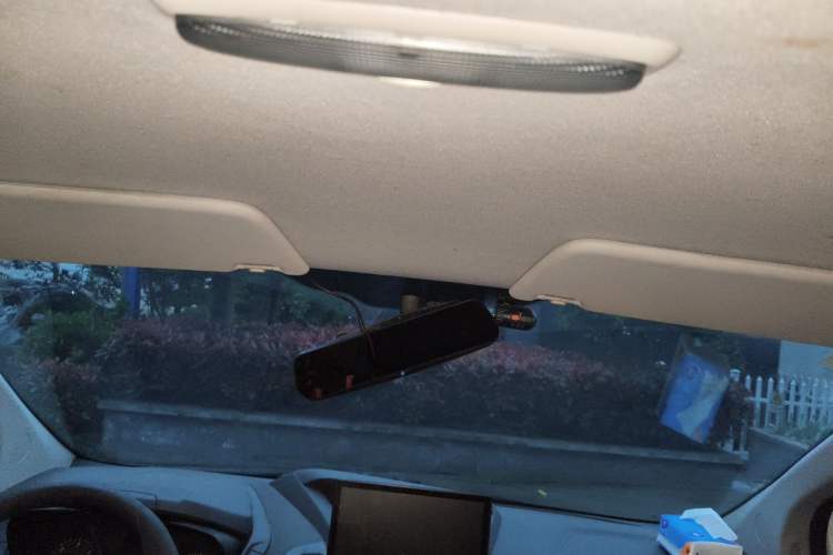 Used Ford Transit 2017 2.0T Diesel Multi-Function Commercial Vehicle Mid-Drive Mid-Roof China V Standard Headliner