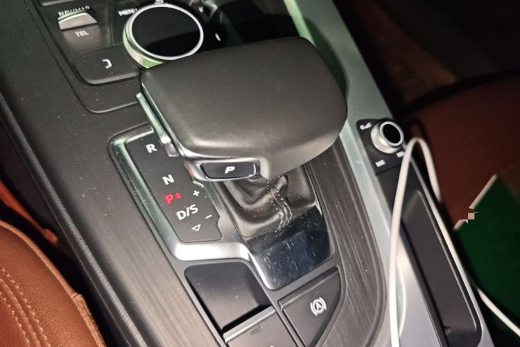 Used Audi A4L 2018 30th Anniversary Edition 45 TFSI quattro Individual Sport Edition
