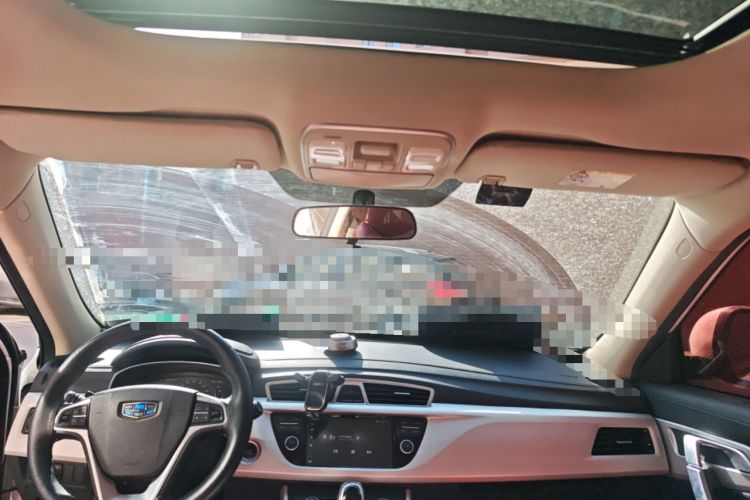 Used Geely Auto Emgrand X7 Sport 2018 1.8TD Automatic Two-Wheel Drive Smart Connect 4G Internet Edition
