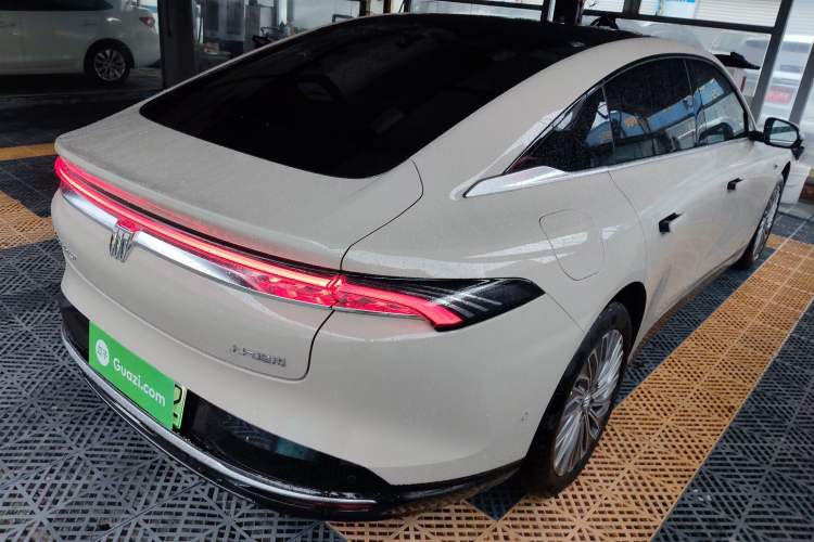 Used Buick L7 2025 Model Aivia Rear Right 45 Deg