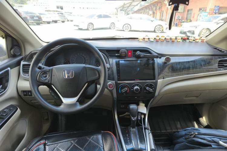 Used Honda Crider 2013 1.8L automatic luxury edition