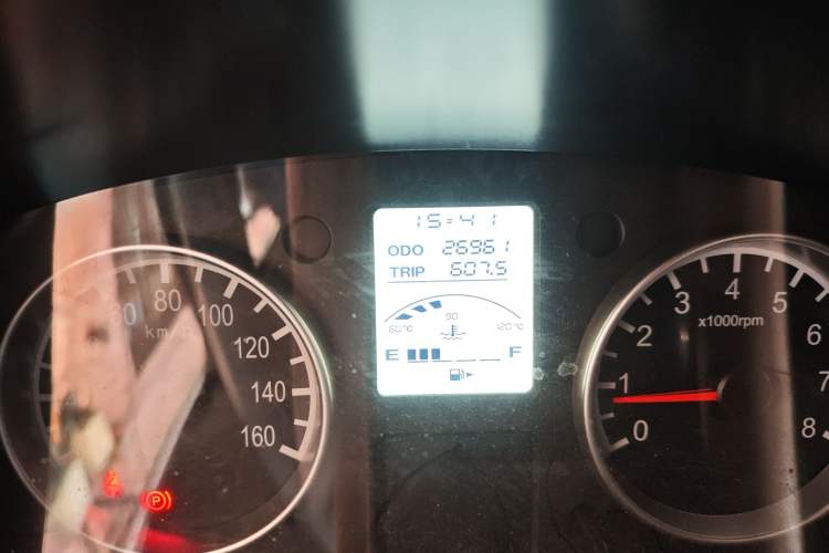 Used Jinbei Hiace X30  Odometer Close Up