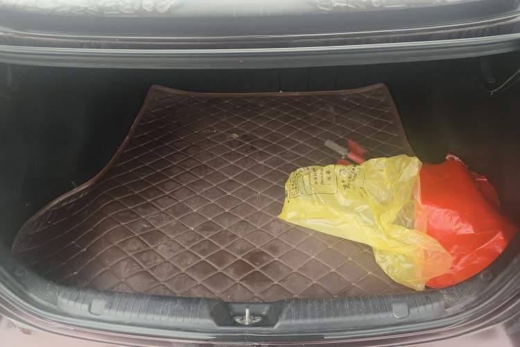 Used Kia K3 2013 1.6L Automatic GLS Trunk