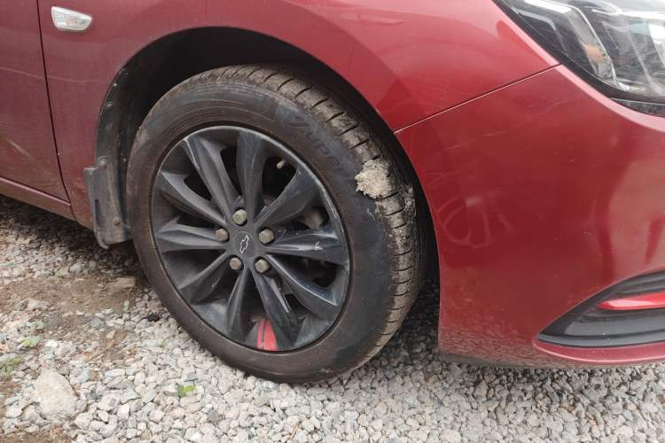 Used Chevrolet Monza 2019 Redline 320T Dual-Clutch Sporty Version China VI Standard Right Front Wheel Hub