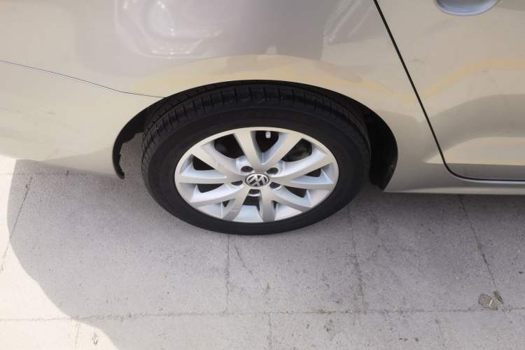 Used Volkswagen Sagitar 2012 1.6L Manual Comfort Model