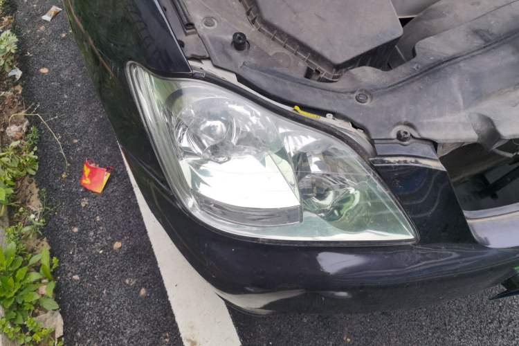 Used Toyota Crown 2006 2.5L Royal Leather Edition Right Front Headlight