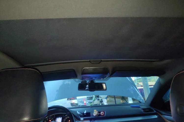 Used Volkswagen FAW-Volkswagen CC 2013 1.8TSI Luxury Model Headliner