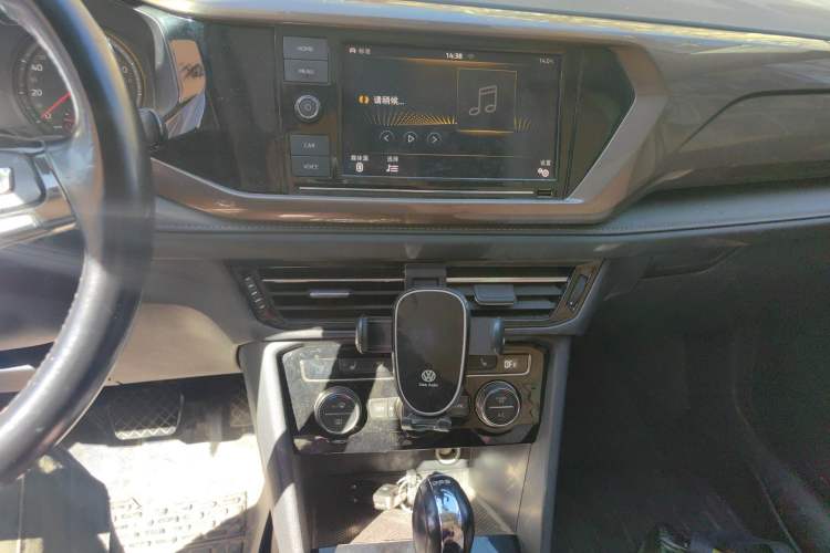 Used Volkswagen Tharu 2019 330TSI Four-Wheel Drive Luxury Edition China VI Standard Audio And AC Panel