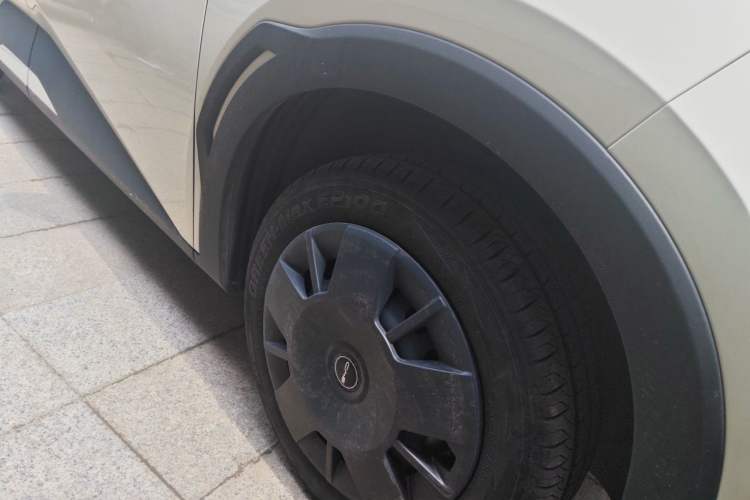 Used BYD Seagull 2023 Active Version Right Front Wheel Hub