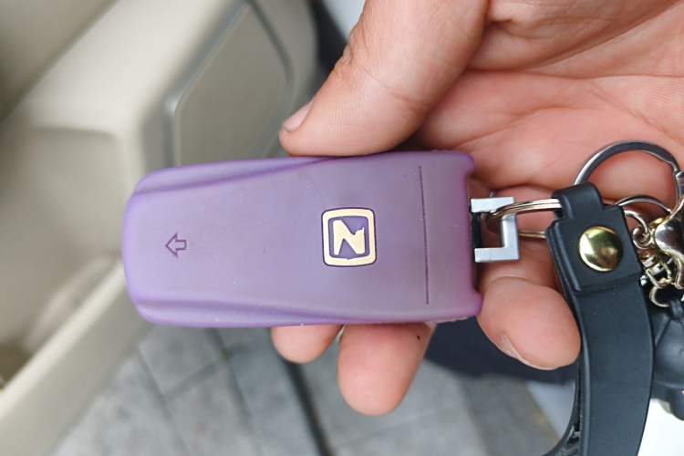 Used Zotye Domy X5 2017 Platinum Edition 1.5T Manual Luxury 7-Seater Model Vehicle Key