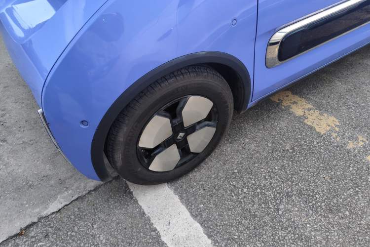 Used Baojun KiWi EV 2023 DJI Edition Lithium Iron Phosphate
