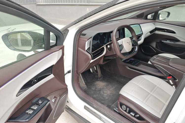 Used Hongqi EH7 2024 690 Pro
