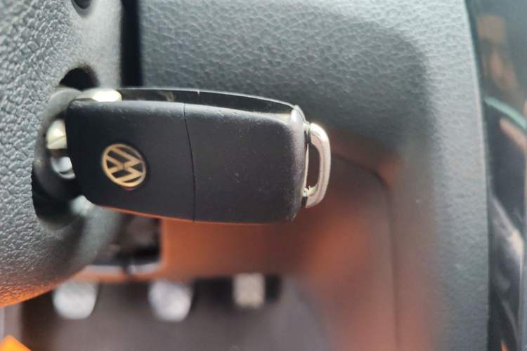 Used Volkswagen Bora 2016 1.6L Manual Fashion Edition