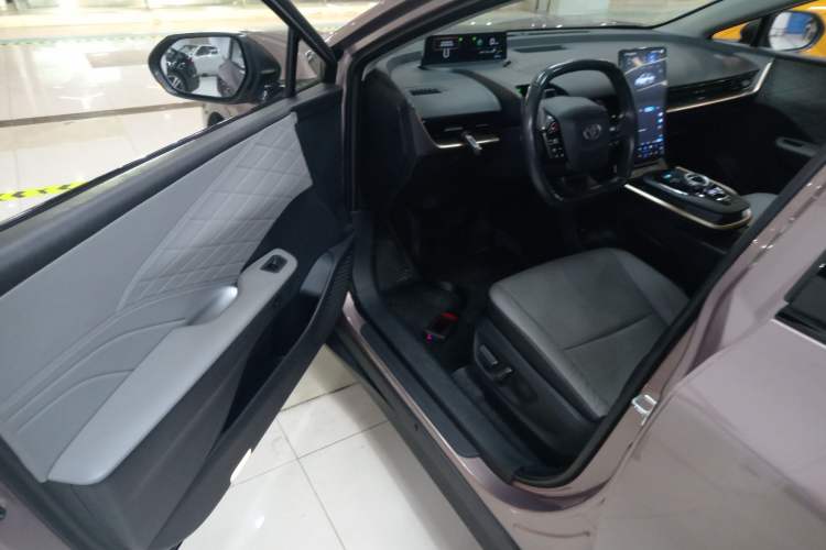 Used Toyota bZ3 2024 616 km Long-Range Premium