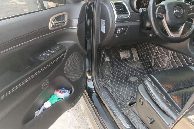 Used Jeep Grand Cherokee 2016 3.0L Elite Navigation Edition