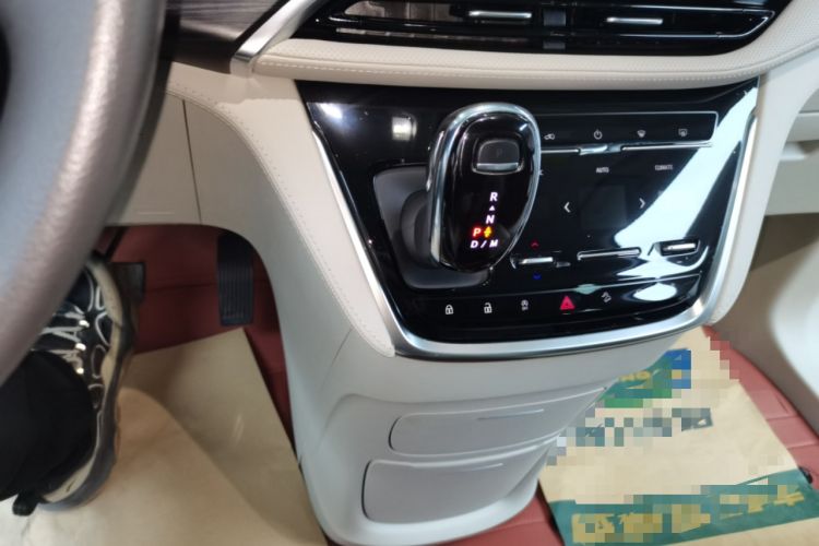 Used Buick GL8 2022 ES Landtrek 653T Comfort Edition