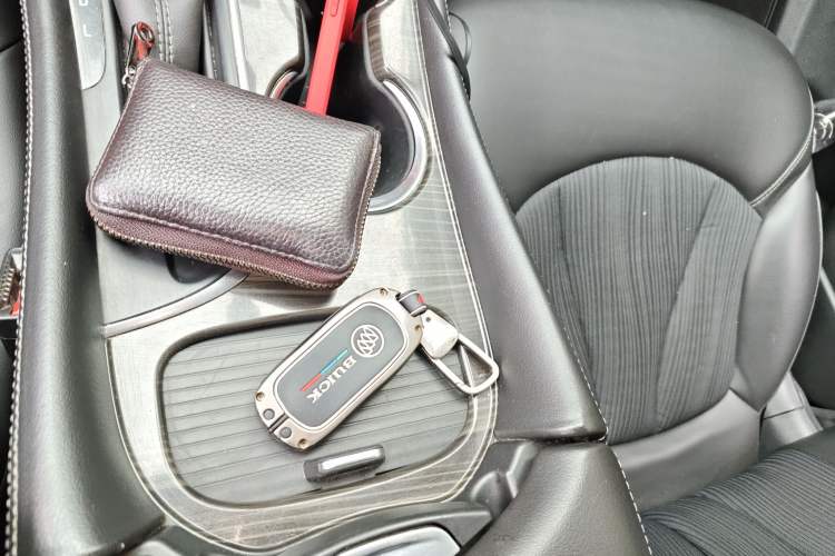 Used Buick Envision 2018 20T Two-Wheel-Drive Leading Model