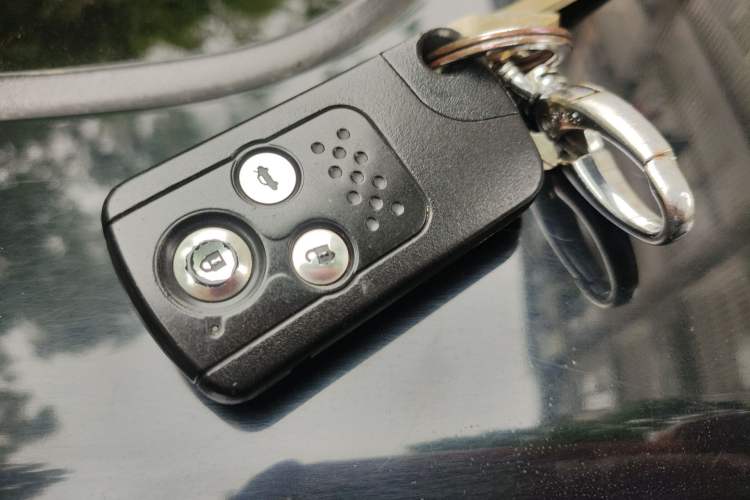 Used Honda Spirior 2009 2.4L Luxury Edition Vehicle Key