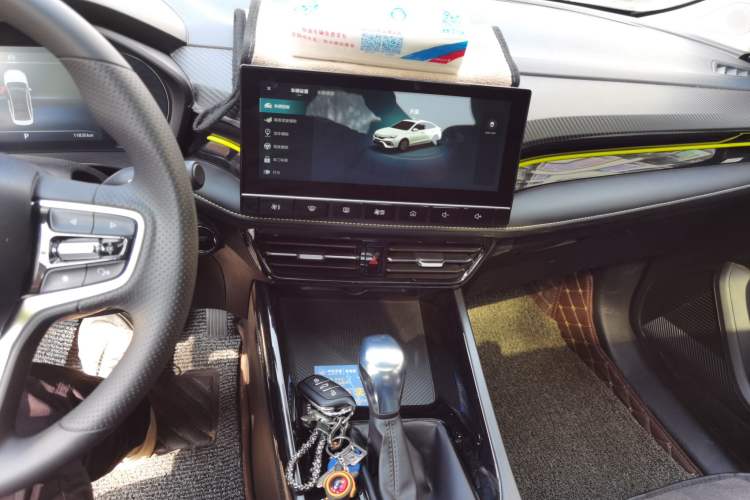 Used Roewe i5 2021 1.5L CVT Diamond Edition Audio And AC Panel