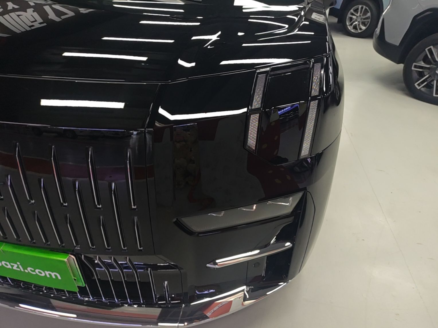 Zeekr 009 2024 7-Seater Aisle Version 108 kWh — снимка 8
