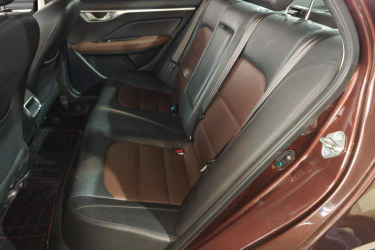 Used Geely Auto Vision 2018 1.5L Automatic Happiness Edition Left Rear Seat