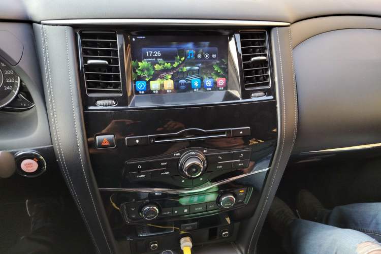 Used Nissan Patrol 2018 4.0L LinkedIn Edition Audio And AC Panel